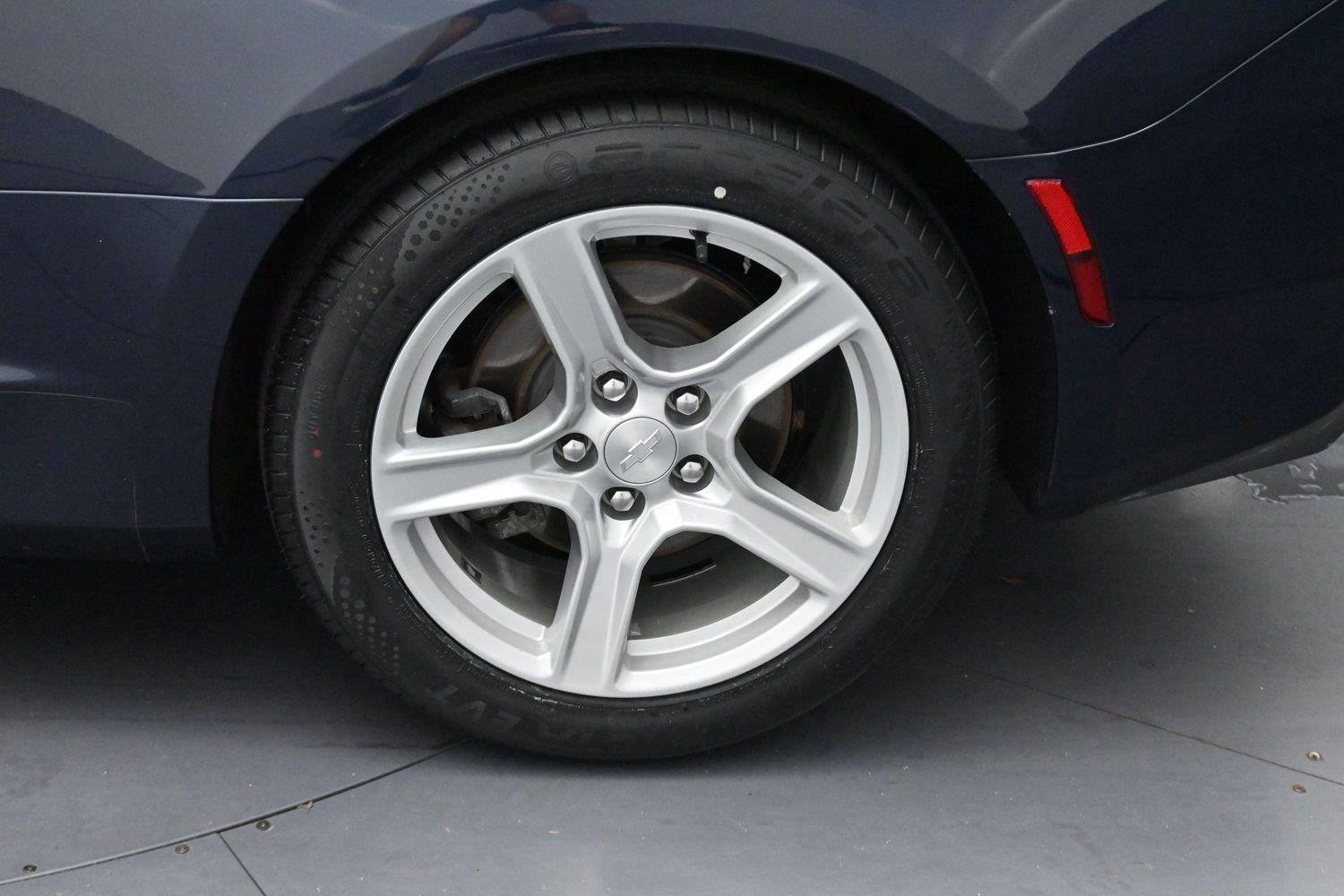 Used 2016 Blue Velvet Metallic Chevrolet 1LT image 33