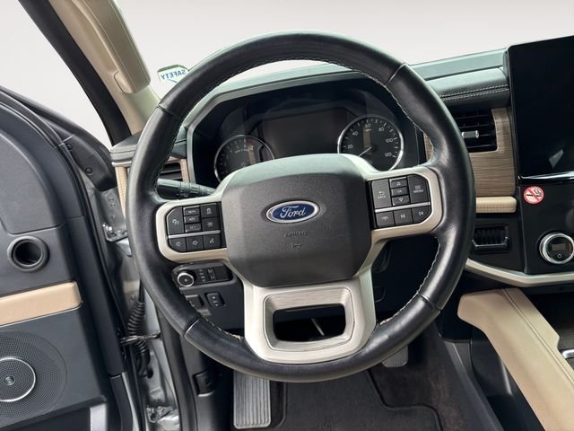 Used 2023 Silver Metallic Ford Limited image 12