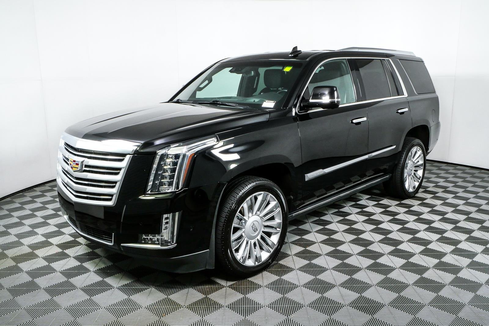 Used 2018 BLACK RAVEN Cadillac Platinum image 28