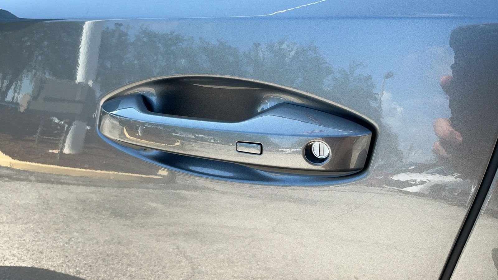 New 2026 Gray Nissan SL image 20