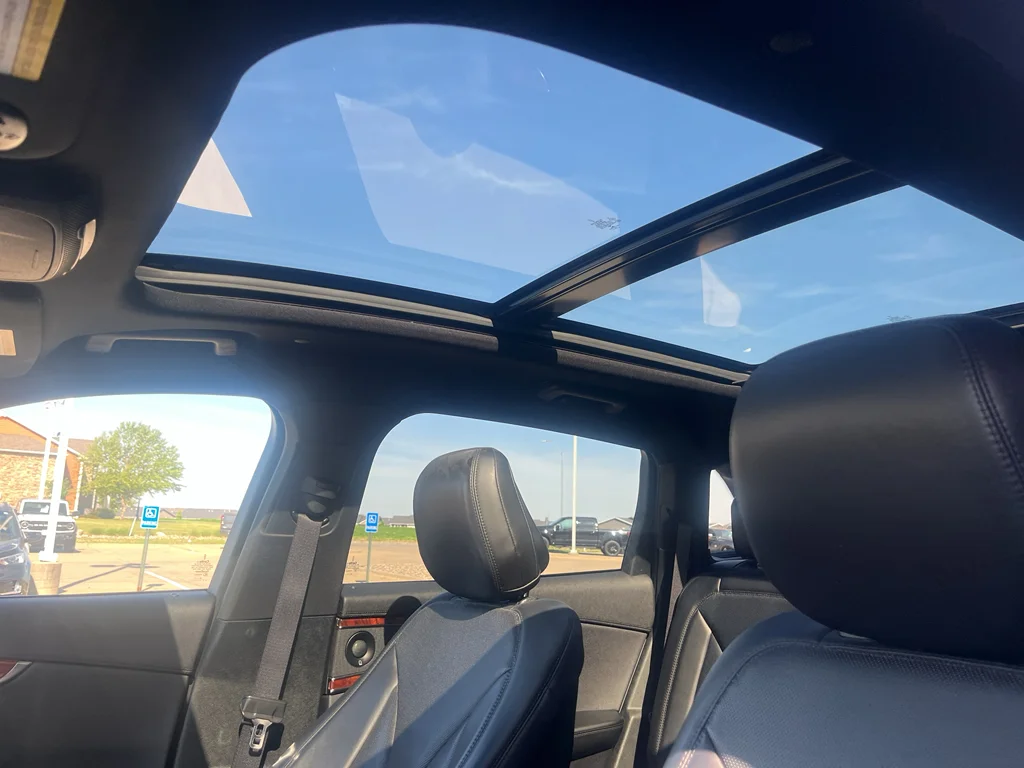 Used 2020 Rhapsody Blue Lincoln Reserve image 15