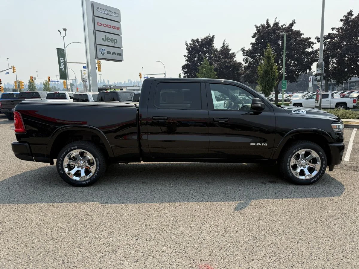 New 2026 Black RAM Big Horn image 8
