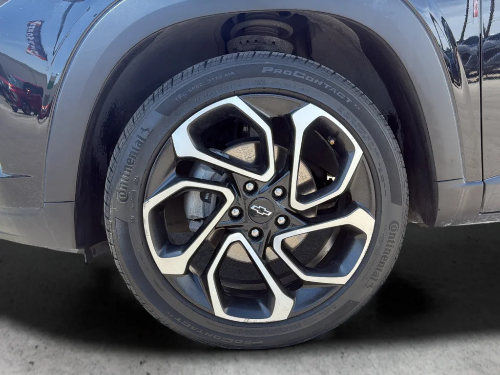 Used 2024 Black Chevrolet 2RS image 23
