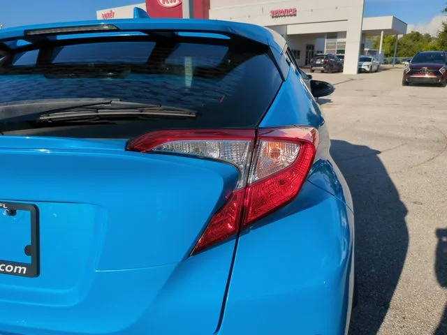 Used 2019 Blue Toyota XLE image 7