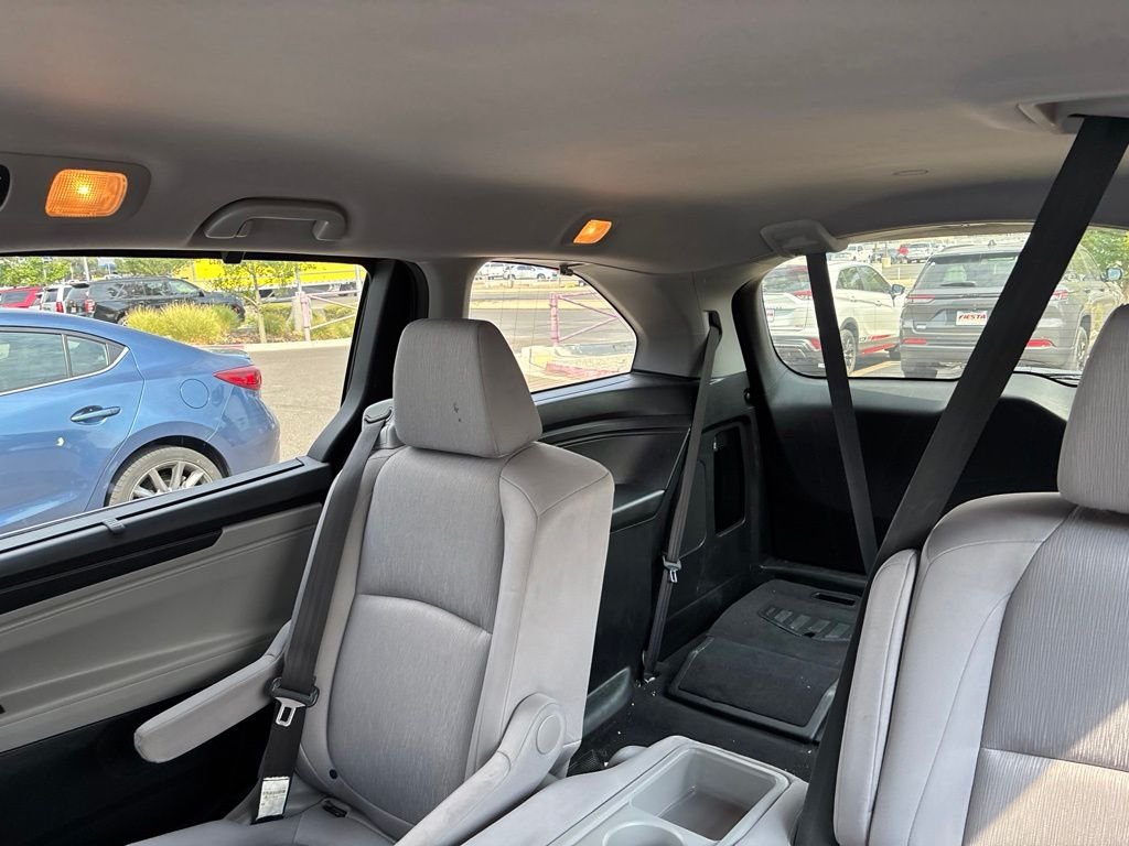 Used 2019  Honda EX image 31