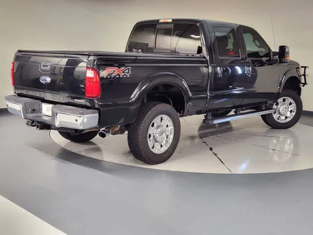 Used 2015 Tuxedo Black Metallic Ford Lariat image 2