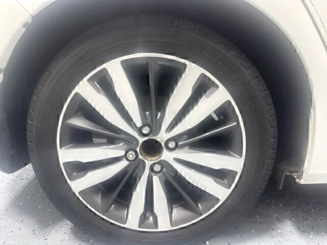 Used 2016 White Honda EX image 6