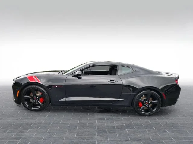Used 2018 BLACK Chevrolet 1SS image 4