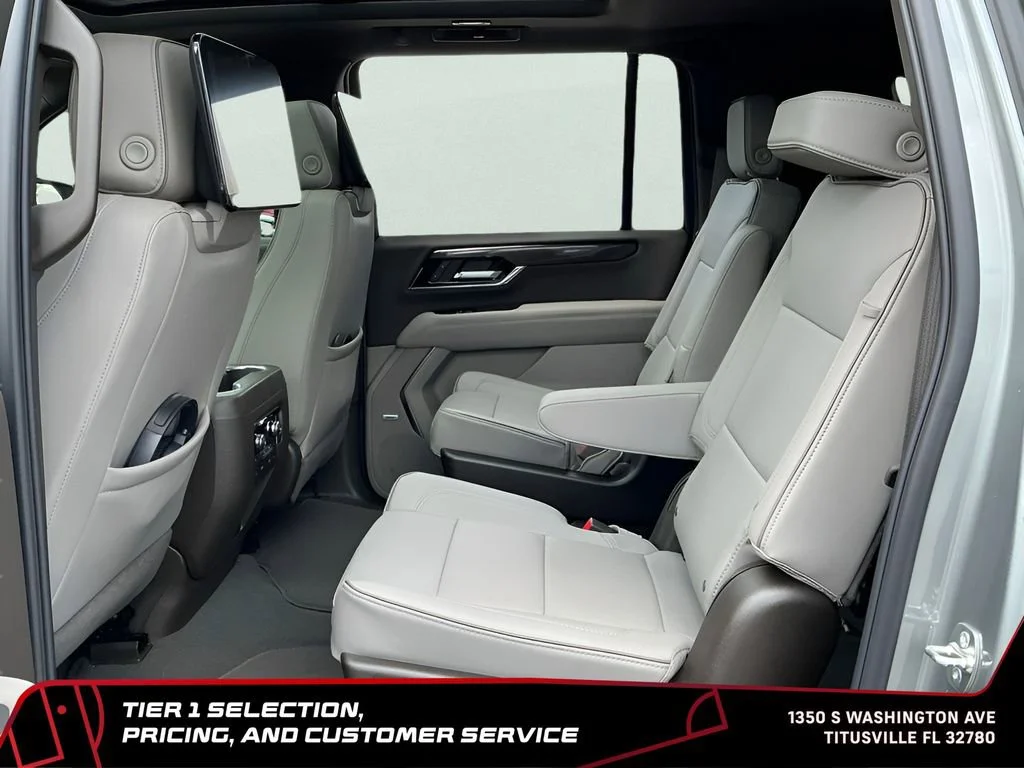 New 2026 Sterling Metallic GMC Elevation image 32