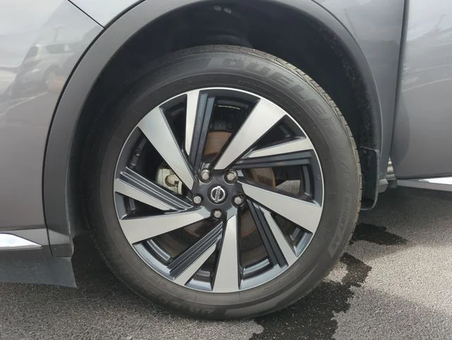 Used 2022 Gray Nissan SL image 49