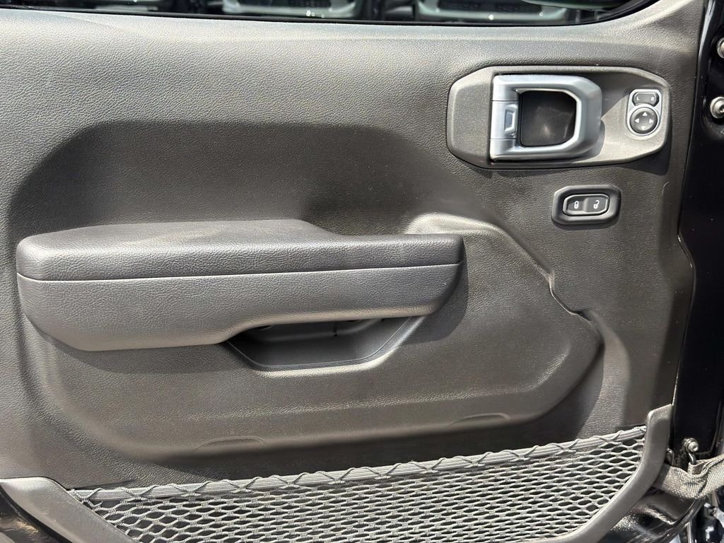 Used 2023 Black Jeep Rubicon image 18