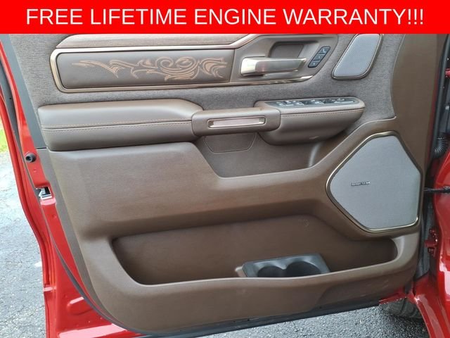 New 2026 Molten Red Pearl-Coat Exterior Paint RAM Limited image 10