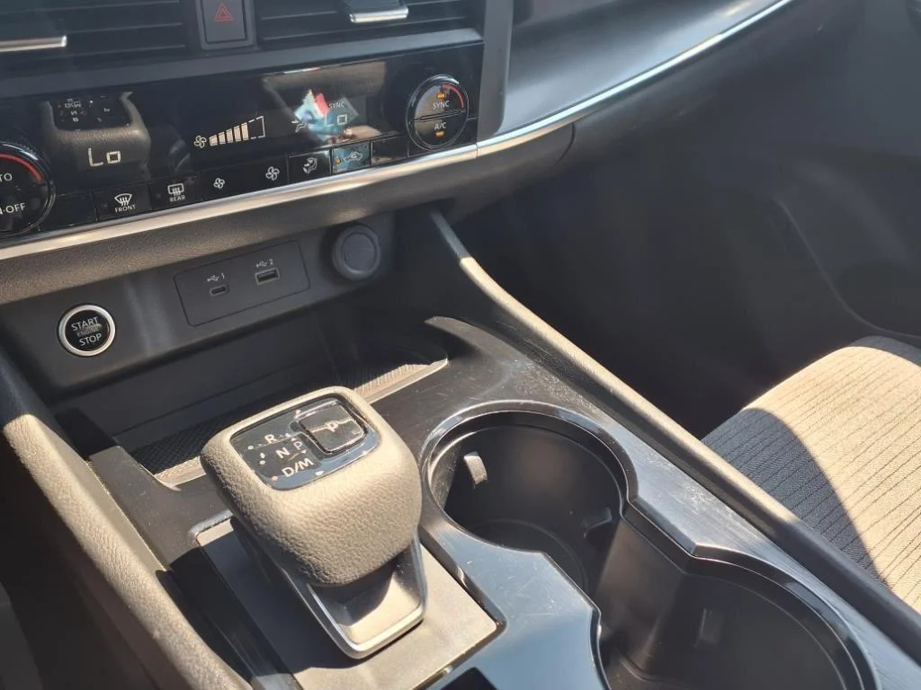 2023 Nissan Rogue SV - Photo 21
