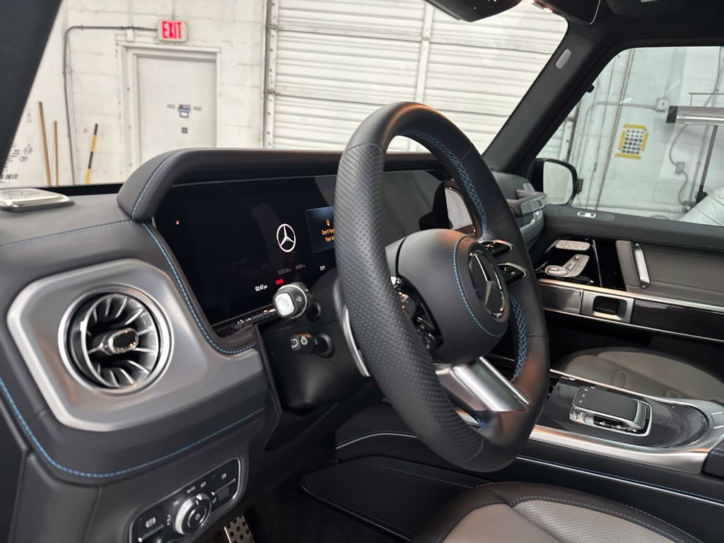 Certified Used 2025 Gray Mercedes-Benz G 580 image 14