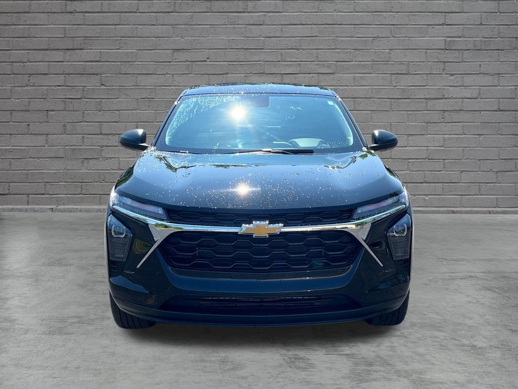 2024 Chevrolet Trax LS - Photo 7