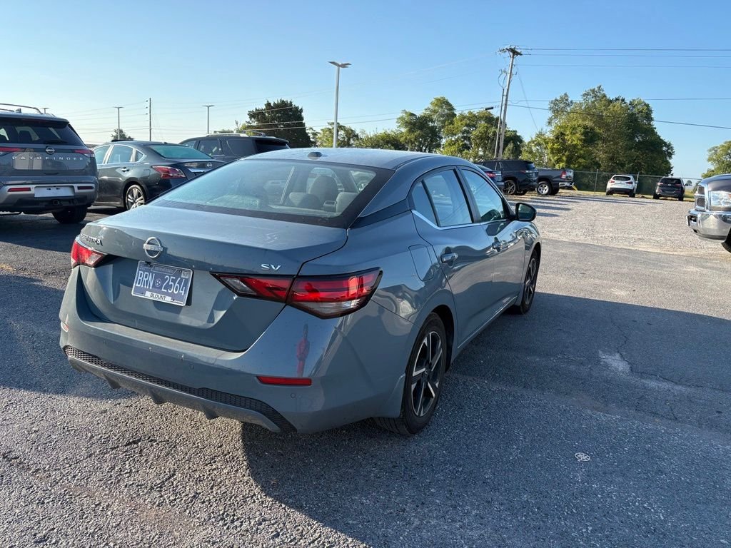 Used 2024 Gray Nissan SV image 5