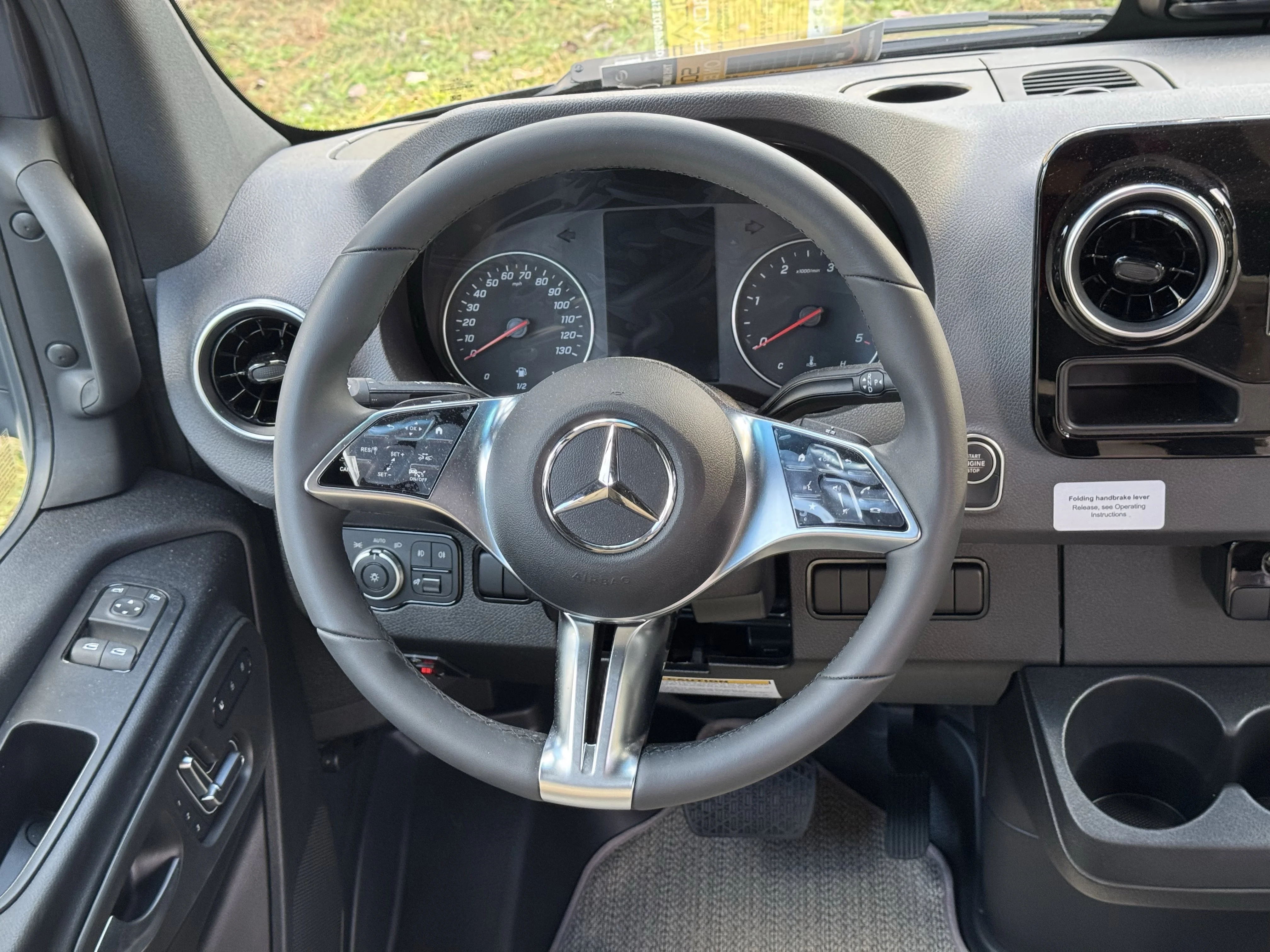 2025 Mercedes-Benz Sprinter Cargo Van Base - Photo 12