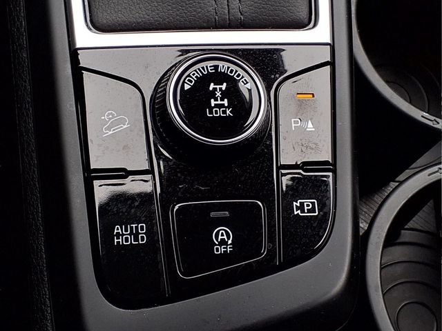 Used 2025 Black Kia LX image 19