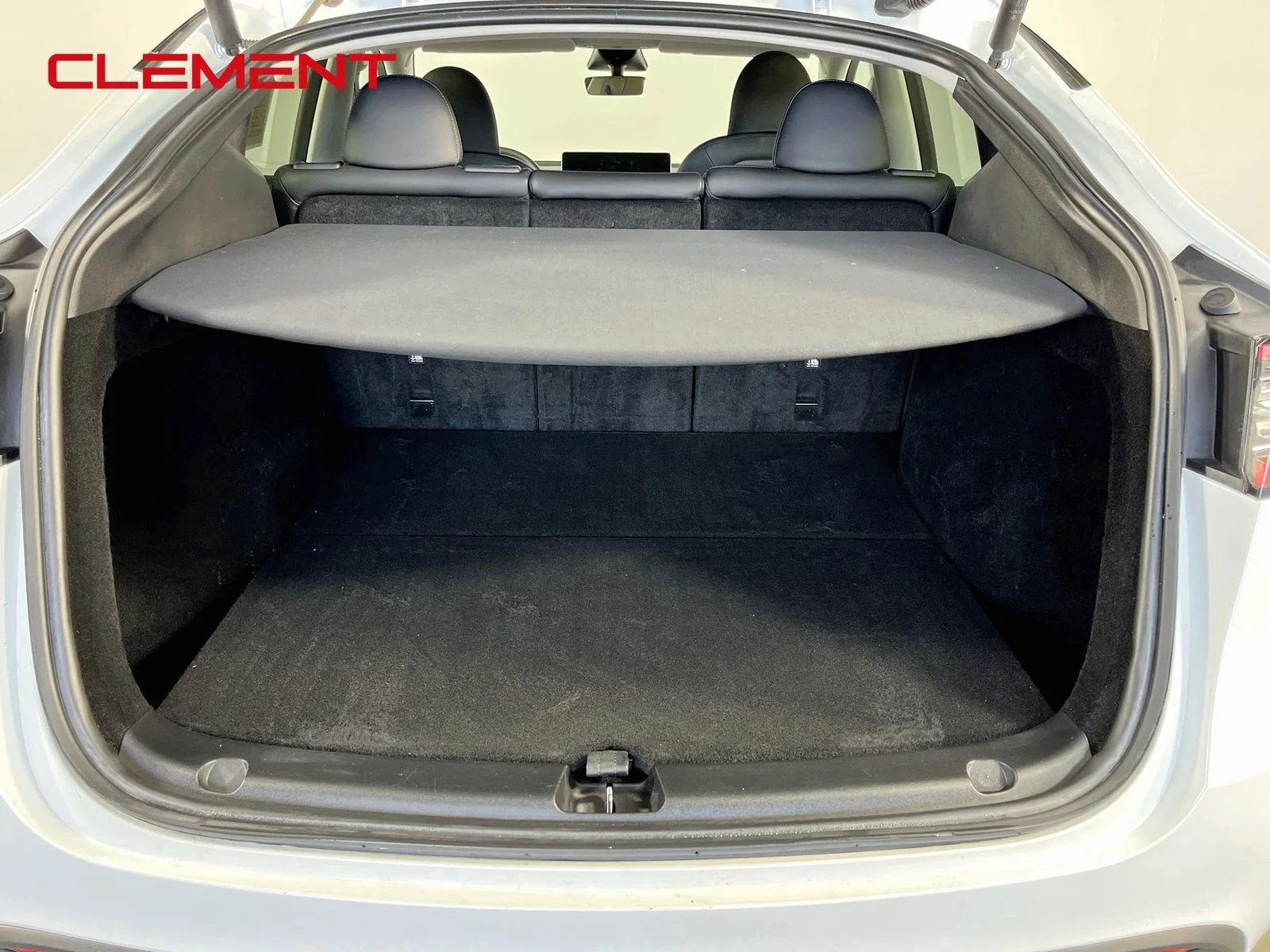 Used 2023 White Tesla Long Range image 9