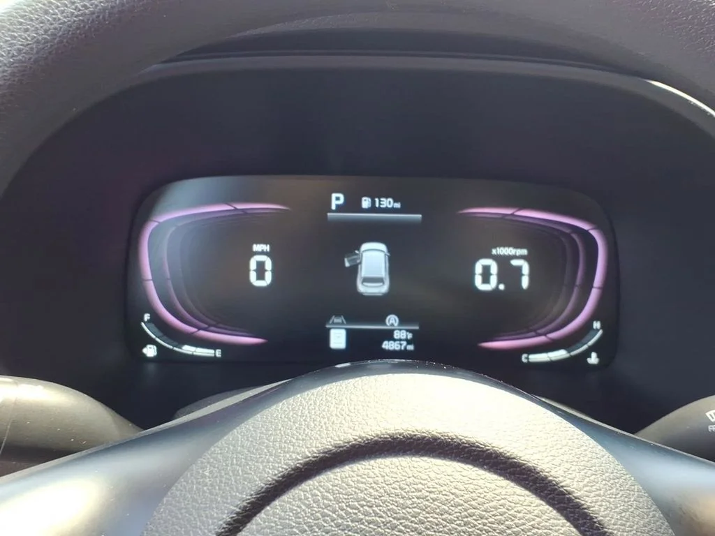 2024 Kia Soul LX - Photo 24