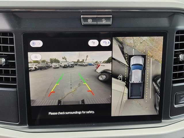 New 2026 Oxford White Ford F-250® XLT image 50