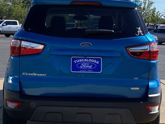 Used 2018 Blue Ford SE image 4