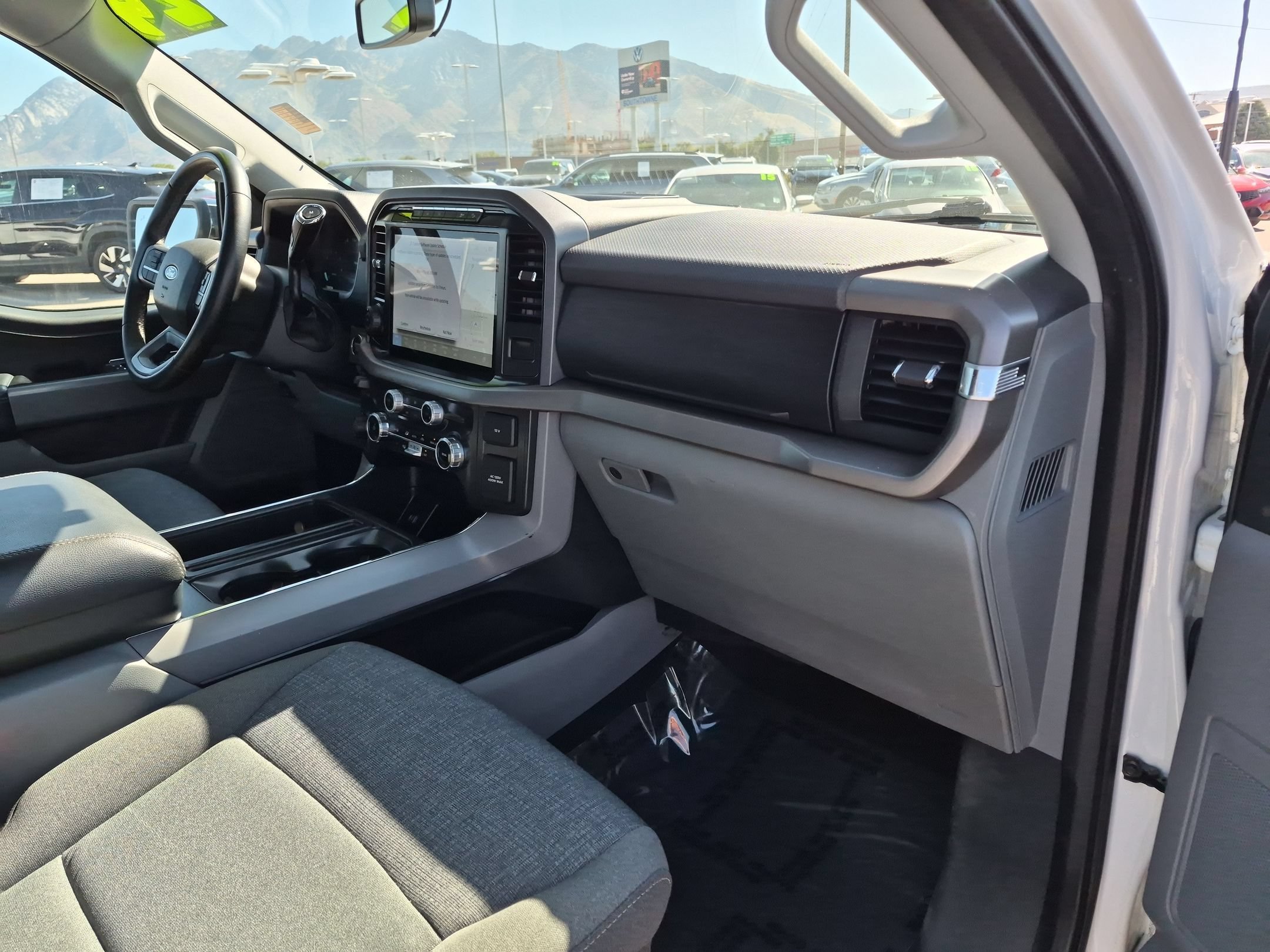 Used 2024 White Ford XLT image 31