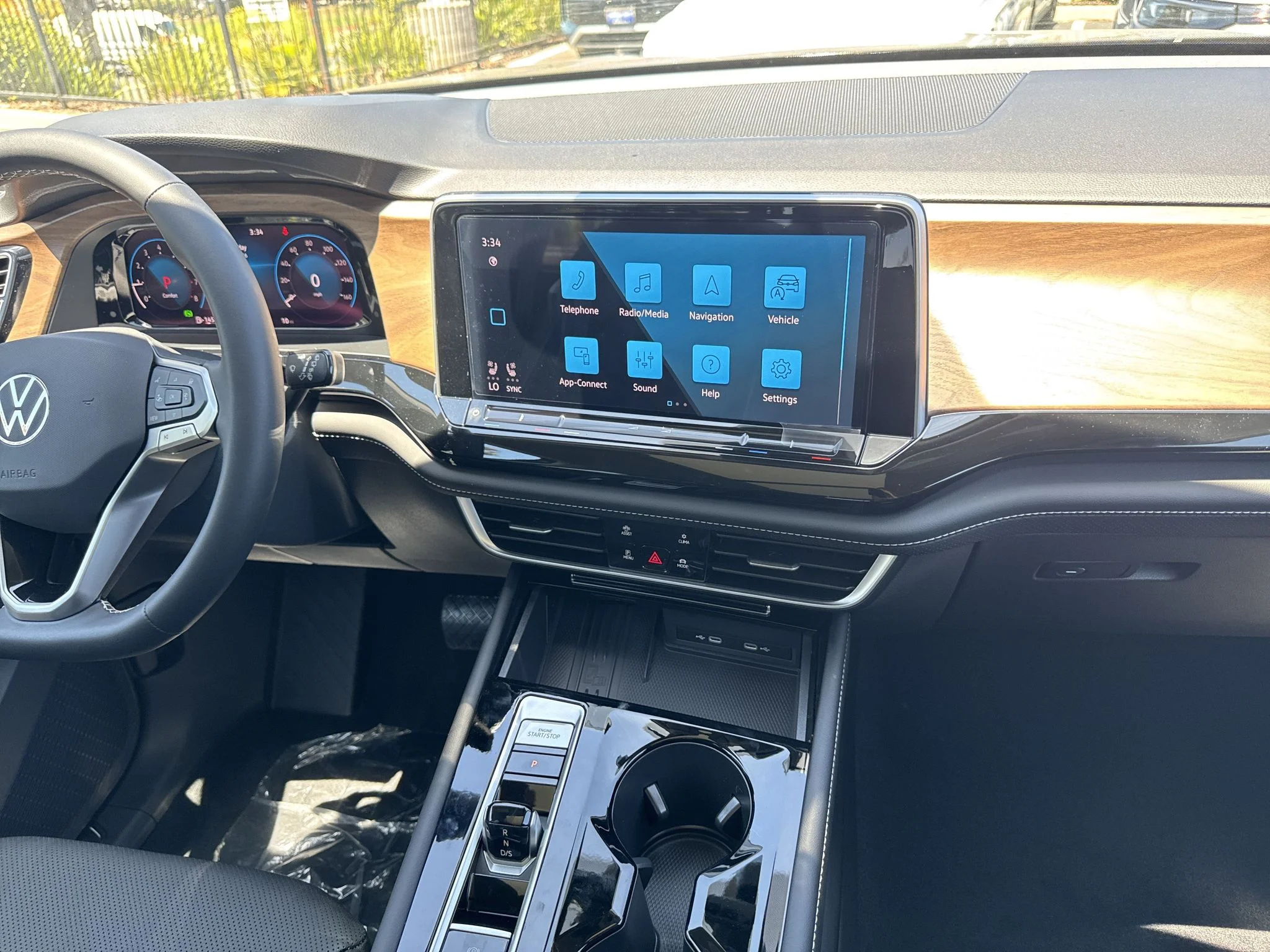 New 2026 Pure Gray Volkswagen 2.0T SE w/Technology image 24
