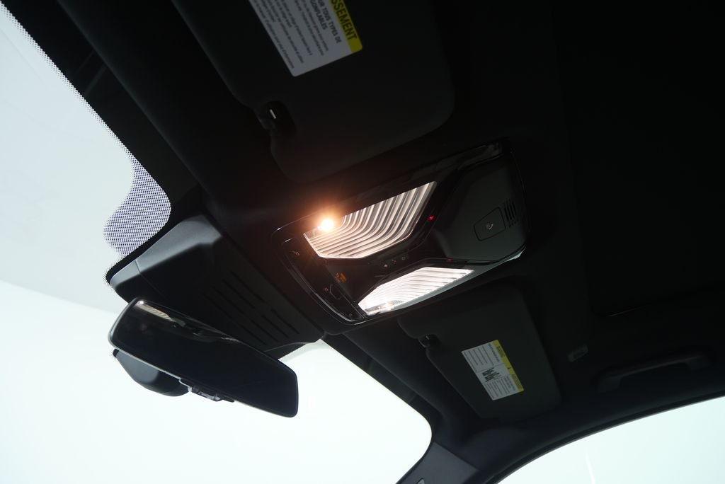 Used 2026 Black Sapphire Metallic BMW sDrive40i image 20