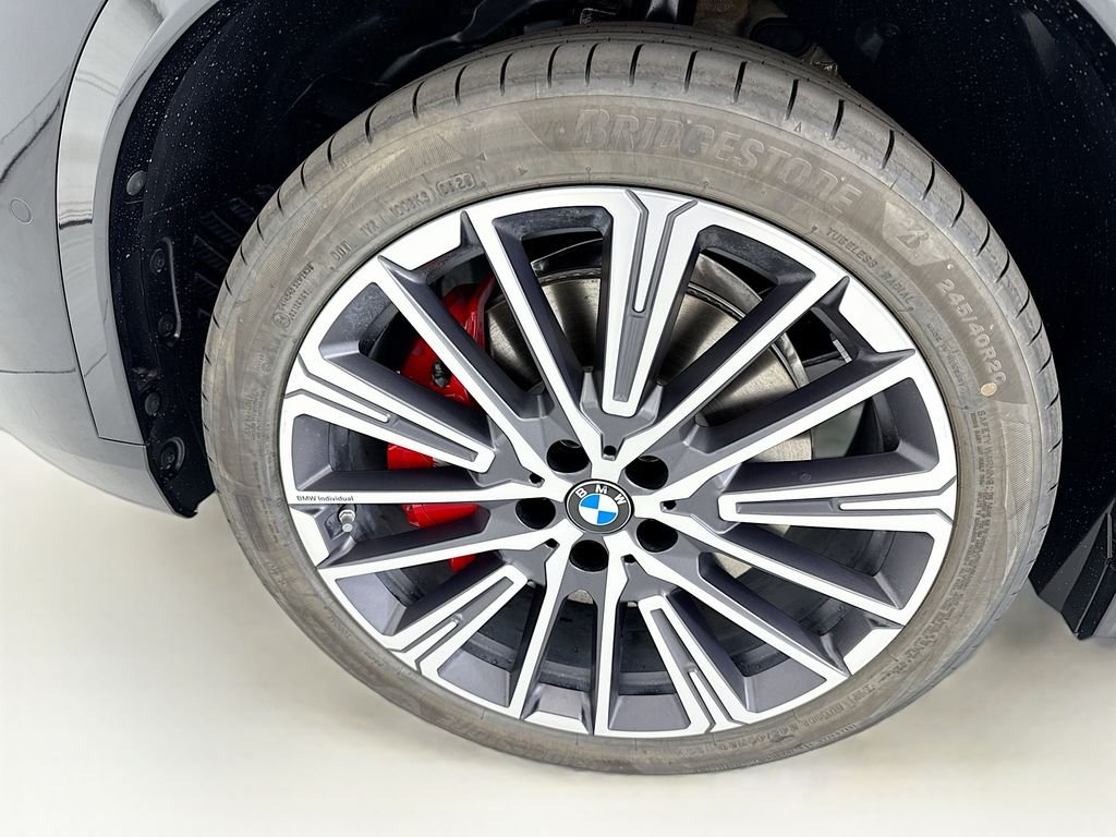 New 2026 Black Sapphire Metallic BMW xDrive28i image 29