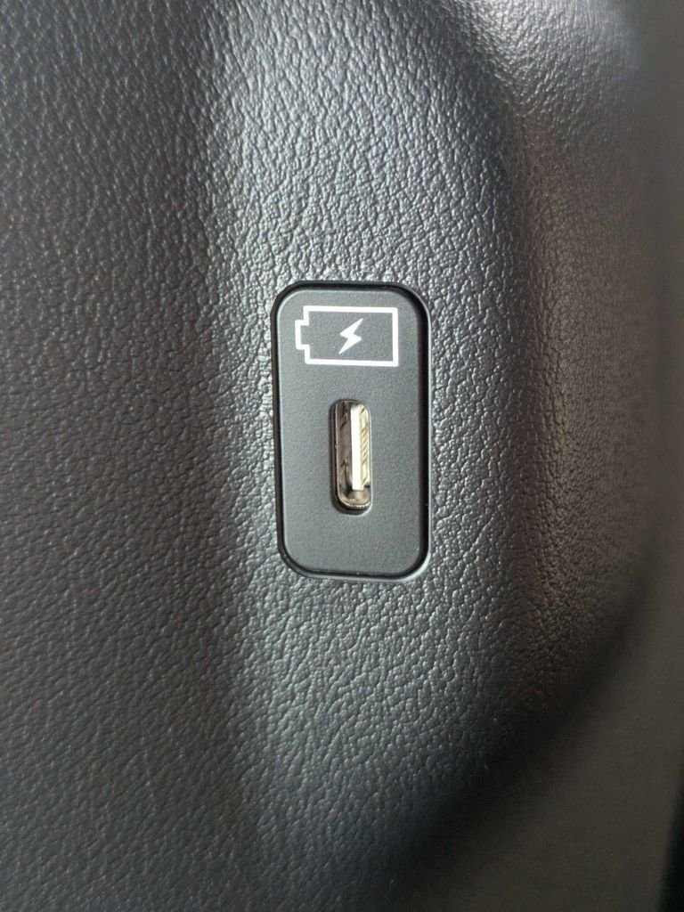 New 2027 Glacial White Kia EX image 16