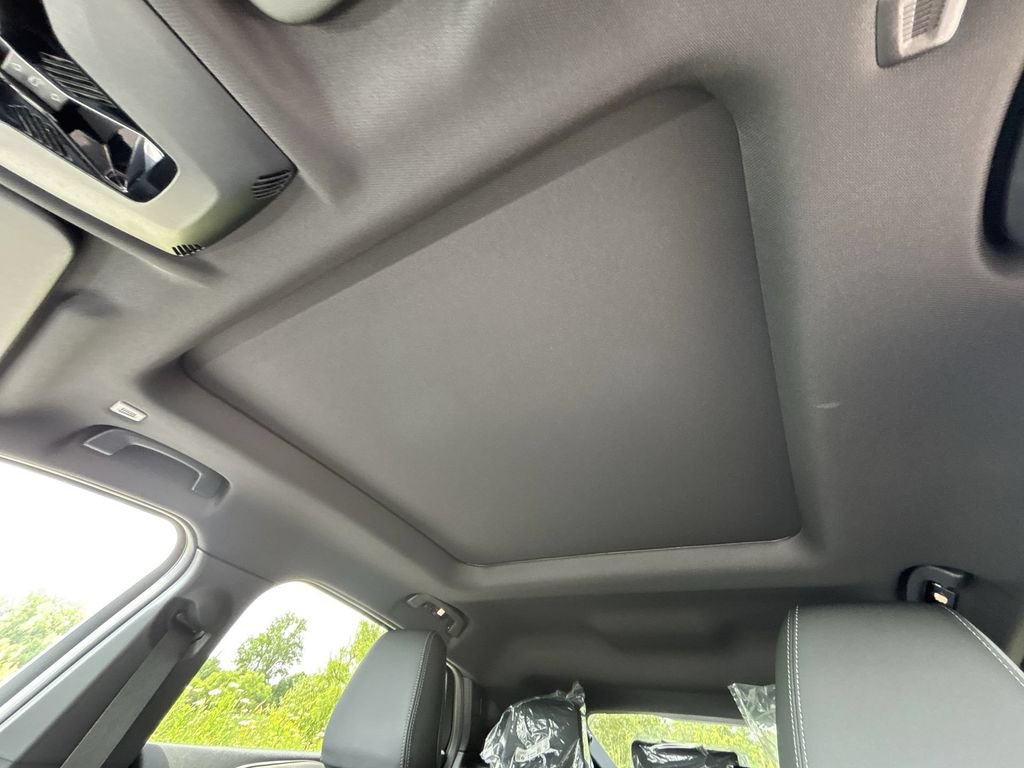 New 2026 Skyscraper Grey Metallic BMW xDrive28i image 16