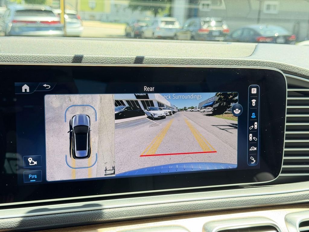Used 2024 Gray Mercedes-Benz GLE 450 image 4