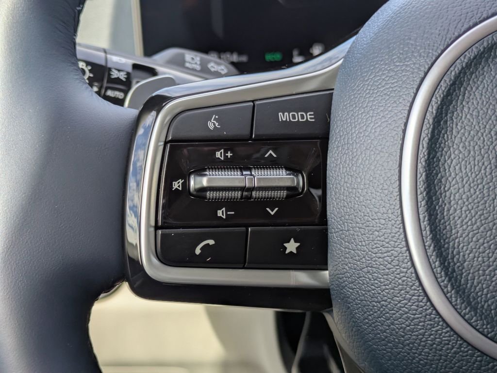 New 2026 Snow White Pearl Kia SX Prestige image 28