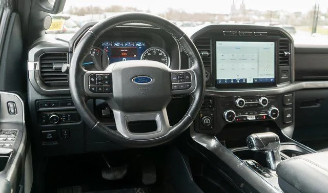 Used 2022 Black Ford XLT image 13