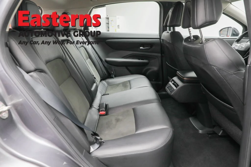 Used 2023 Gray Nissan ENGAGE image 22