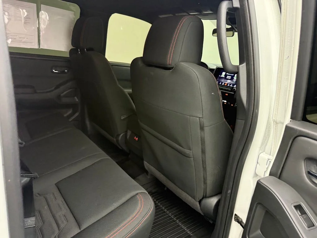 Used 2024 White Nissan PRO-4X image 38