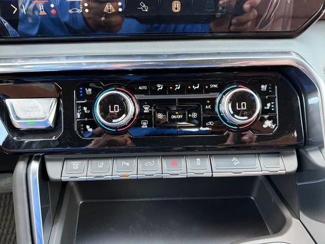 2026 GMC Sierra 2500HD Denali Ultimate - Photo 14