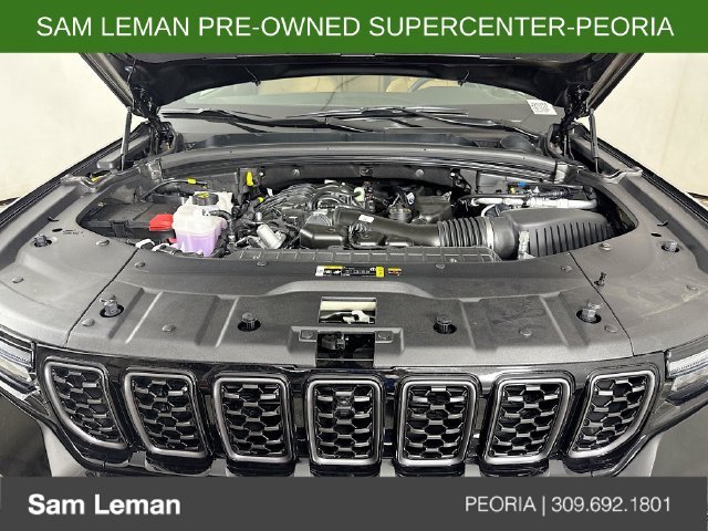 Used 2025 Black Jeep Summit image 31
