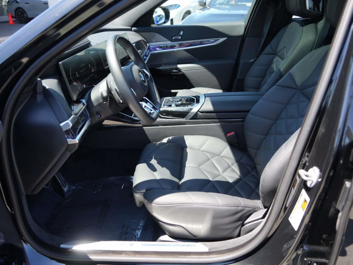 Used 2026 Black Sapphire Metallic BMW 740i Sedan image 17