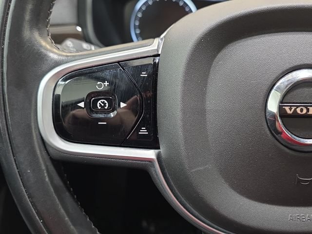 Used 2018 Gray Volvo T5 Momentum image 16