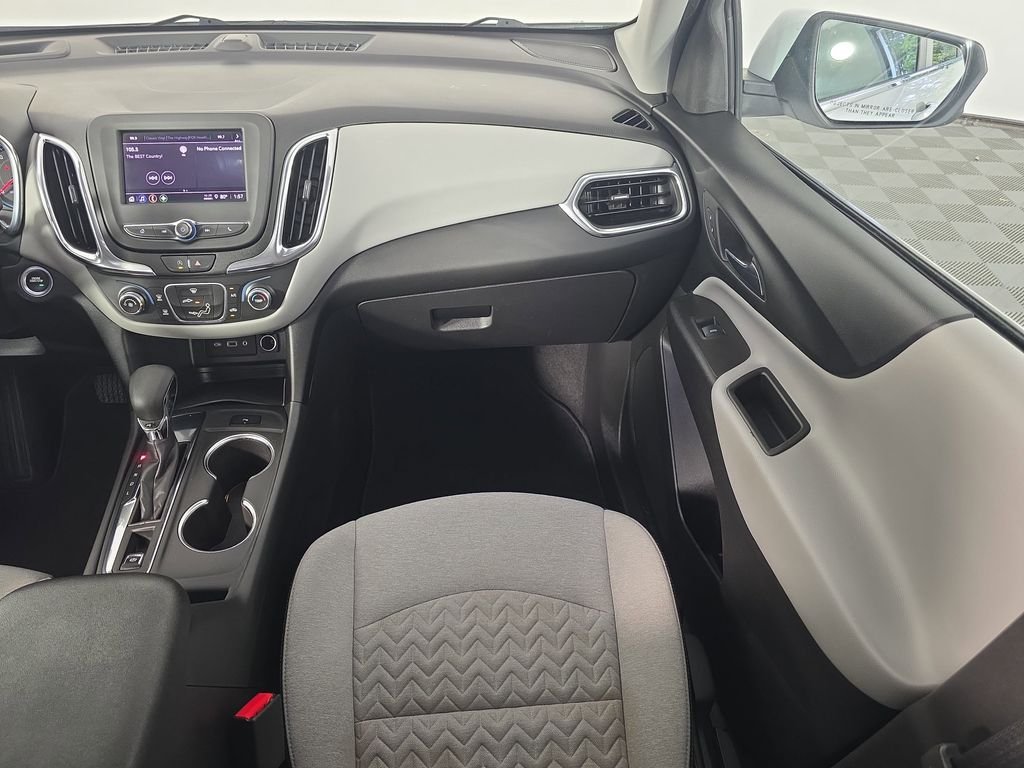 Used 2022 White Chevrolet LT image 15
