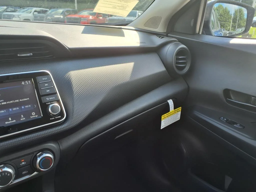 2025 Nissan KICKS PLAY Base - Photo 25