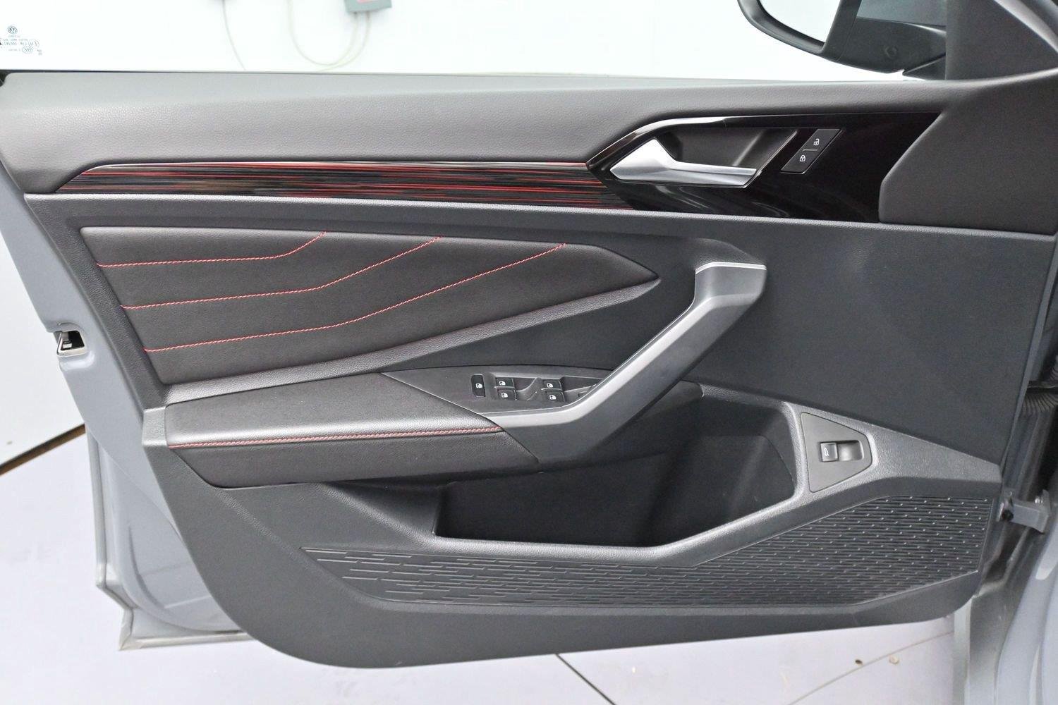 Used 2024 Pure Gray Volkswagen Autobahn image 10