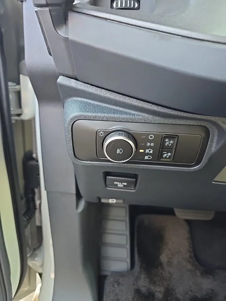 New 2026 Avalanche Gray Ford Badlands® image 17