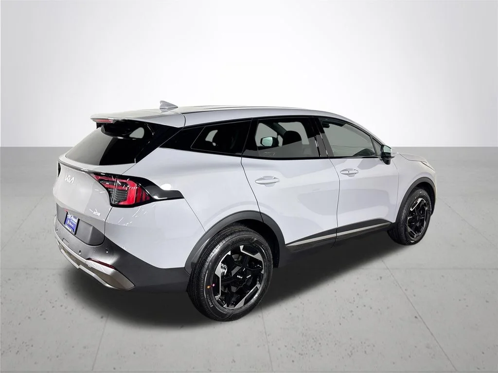 New 2026 Wolf Gray Kia S image 6