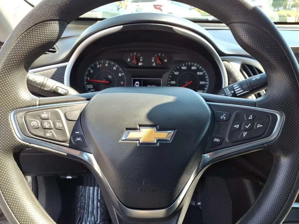 Used 2024 Mineral Gray Metallic Chevrolet 1LT image 12