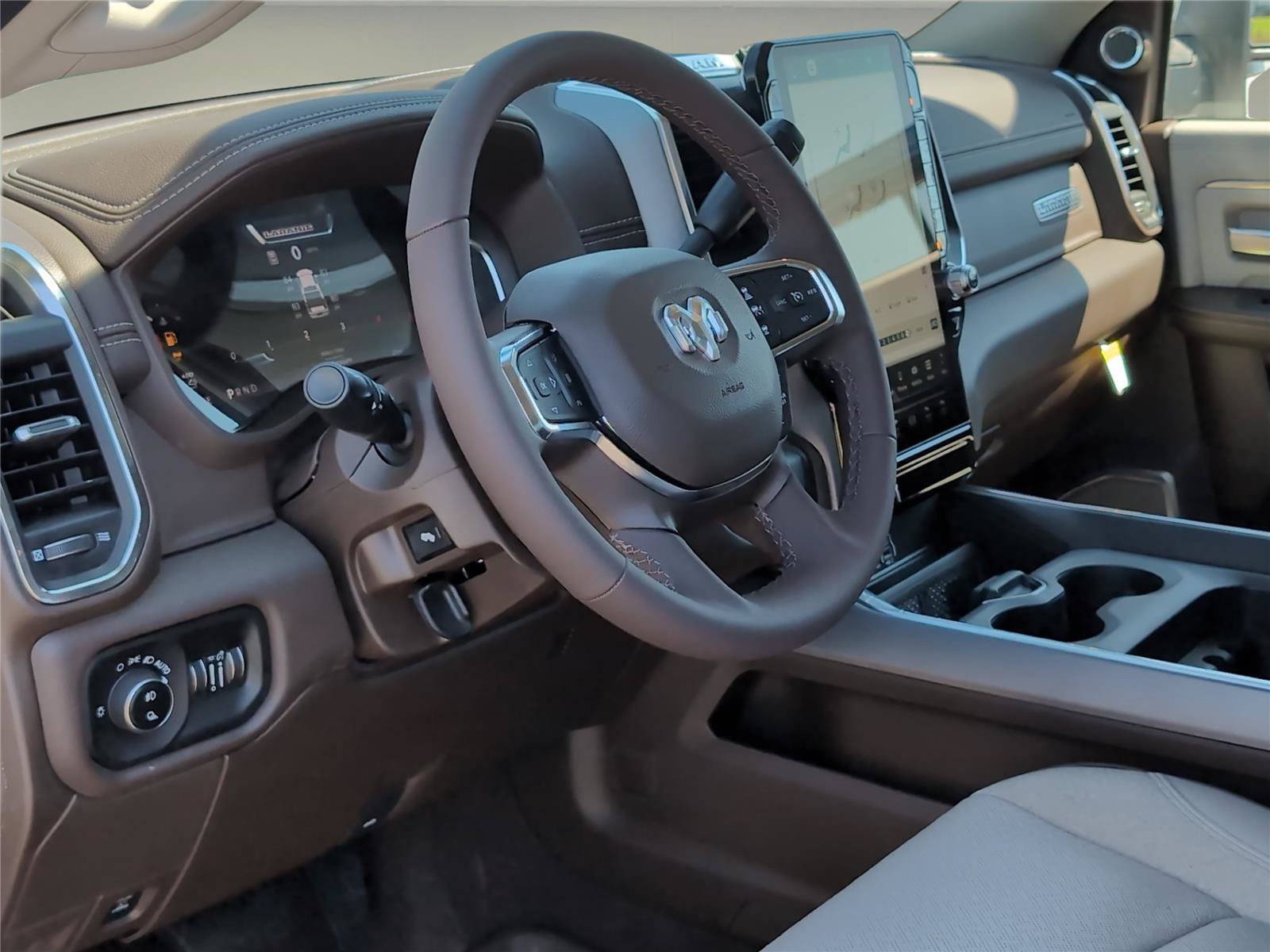 New 2025 Bright White Clear-Coat Exterior Paint RAM Laramie image 16