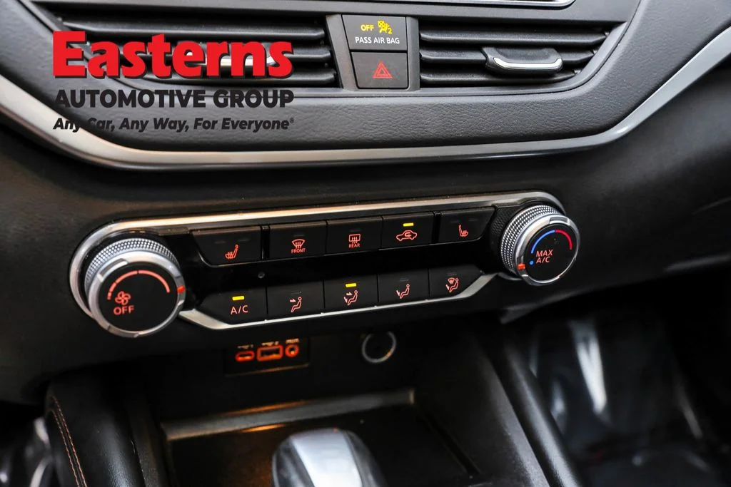 Used 2022 Black Nissan 2.5 SR image 20