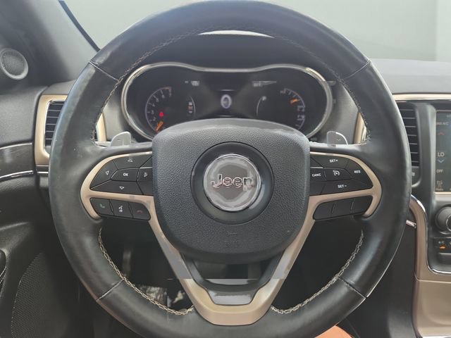 Used 2017 Gray Jeep Limited image 27